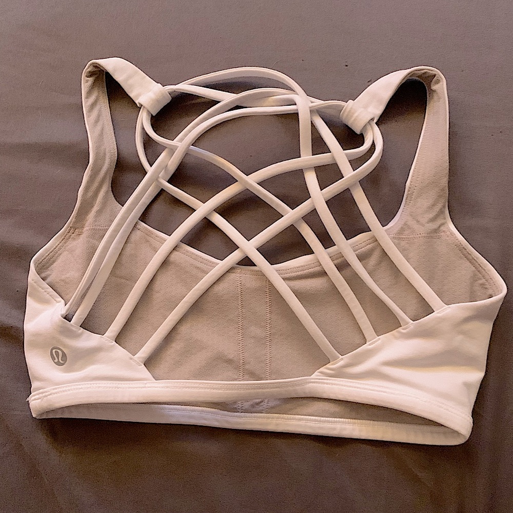 Women’s white Lululemon sports bra size 4